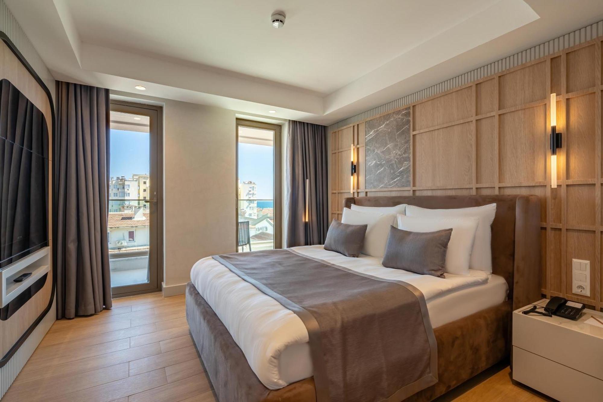 Awen Lara Hotel Antalya Exterior photo