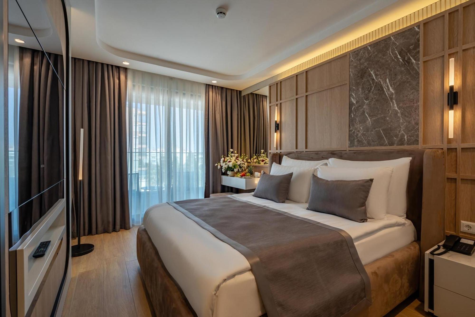 Awen Lara Hotel Antalya Exterior photo