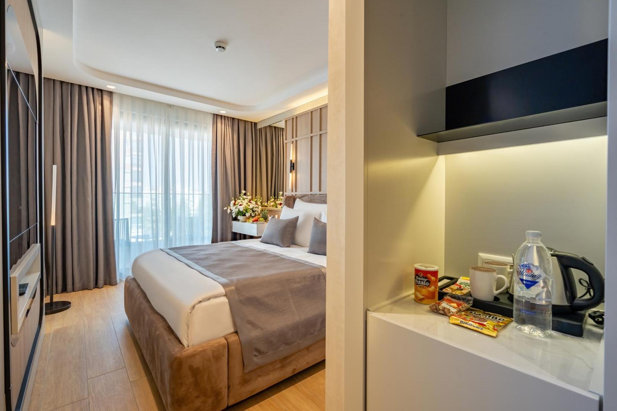 Awen Lara Hotel Antalya Exterior photo