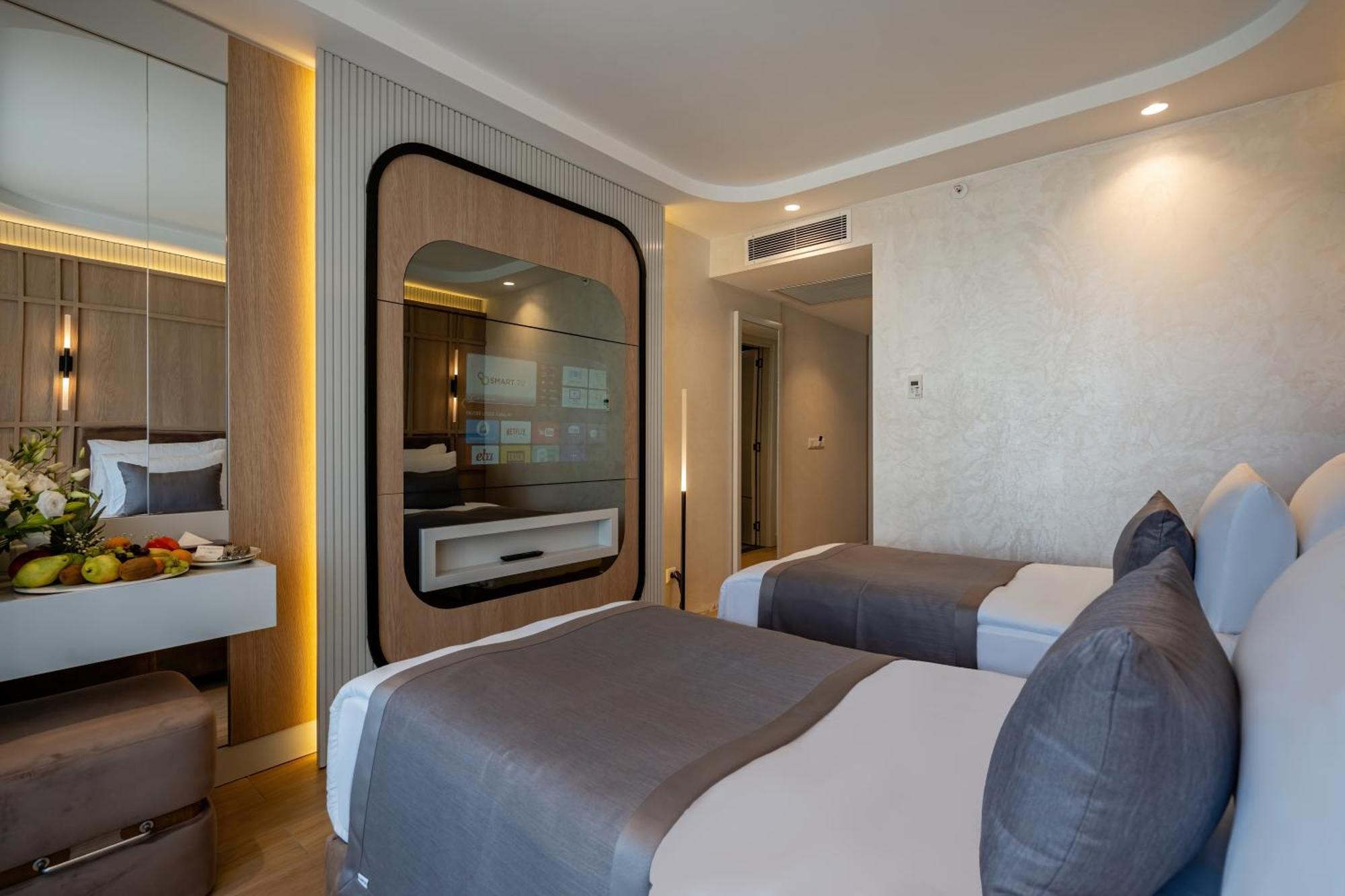 Awen Lara Hotel Antalya Exterior photo